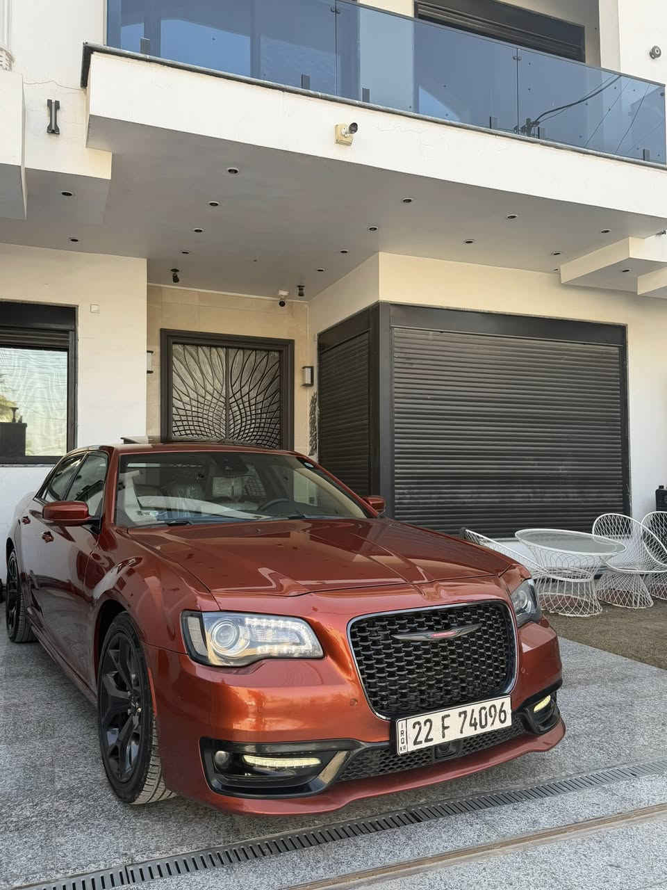 السلام عليكم شباب
اوباما موديل 2021 كندي استيراد شركة مني انترناشونال زيرو اربيل 
لون مميز برتقالي ع مشمشي يخبل كلش ومميز 
رقم اربيل باسمي هزة وفحص كلة جديد 

شباب السيارة كلينننن كفالة عامة من الدعامية للدعامية بيها تكحيل فقط بالدعاميات بدون بارد بدون صبغ بدون كلشي 

مواصفات السيارة فول ١/١ اعلة شي بالاوباما 
المواصفاات
بصمة تشغيل وبصمة ابواب / رادار امامي / بردة خلفية / بانوراما / حساس امامي خلفي / كشن تدفئة وتبريد وكهرباء / كشن خلفي تدفىة / ستيرن تدفئة / الستيرن كهرباء / خزن ميموري / داخل ابيض / كامرة / رادارات ٣٦٠ درجة 
شباب السيارة فول الفول شنو بالك مواصفات بيها 
 واكرر كلين تايتل كفالة عامة 
مكينة كير كفالة تبريد صدر كلة كفالة 
ماشية ٥٧ الف وقابل للزيادة 

مابيها نقص برغي واحد  
مكاني حي البنوك 
***********
