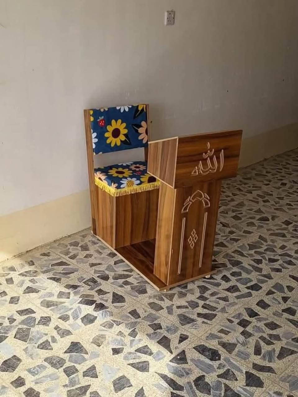 رحله صلاه خشب  صاج ٥٠ الف توصيل فقط داخل بغداد ومجاني للحجز واتساب 
*********** بغداد, العراق
