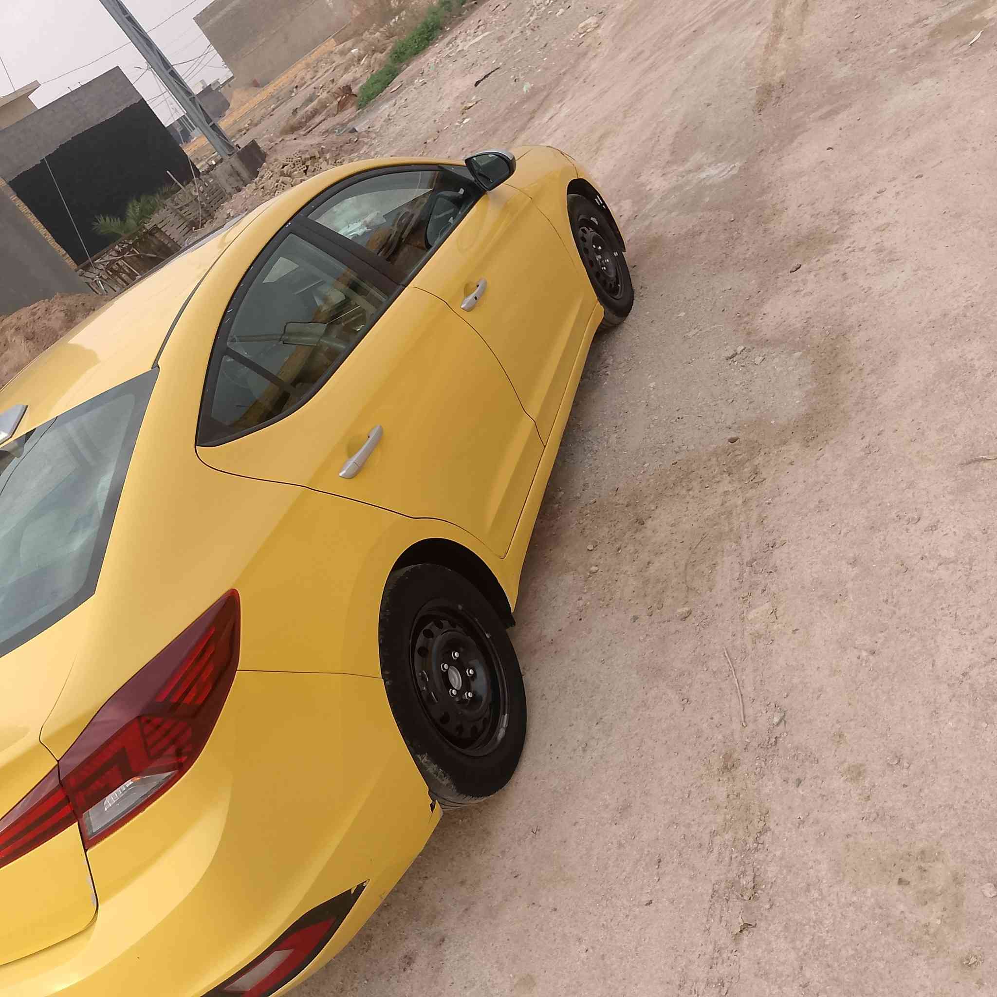 السلام عليكم النترا للبيع 2020 مبدل بيها جاملق امامي وبنيد والباقي ليبل واحد ماكينه كير خير من الله سياره مفوله واحد على واحد 120 وبيها مجال ***********
