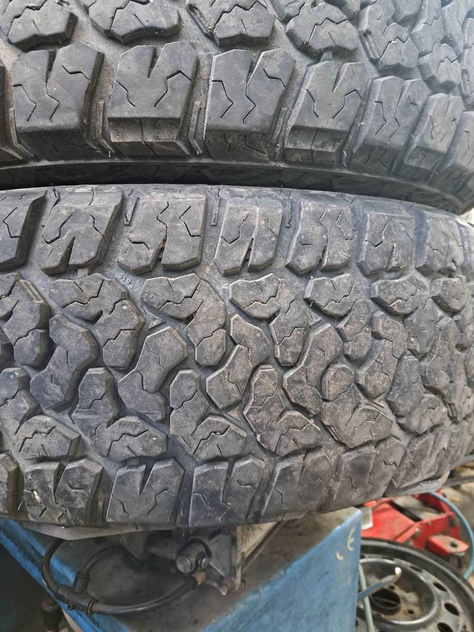 بعد اذن الادمن المحترم
جوز اطارات وكالة نخب النخب مكفول تاريخ 2025

المقاس 265.65.17 خالي من اية عيوب 

العنوان عمان القويسمة مقابل الشركة العالمية للقطع السيارات .https://www.facebook.com/share/g/1HfHWwLKP4/

0796792397 ابوعدي .


**إذا كنت صاحب هذا الإعلان وتريد حذفه لأي سبب، رجاءا أرسل رسالة إلى الدعم الفني**