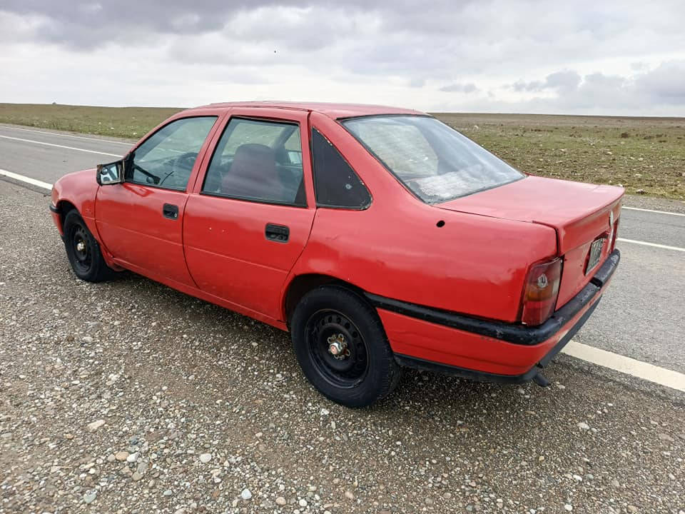 ئۆپڵ مۆدێل 1991
مەکینە 20
گێڕومەکینە بێ عەیب بەشەرت
کارەبایاتی کامل ئیشەکات 
پاوەری مەزبوت 
سەرژمێری هەیە 
بۆیاغم کردووە لەسەرساغی بۆجوانی 
سعری 14 گەڵا شمشمل, السليمانية


**إذا كنت صاحب هذا الإعلان وتريد حذفه لأي سبب، رجاءا أرسل رسالة إلى الدعم الفني**