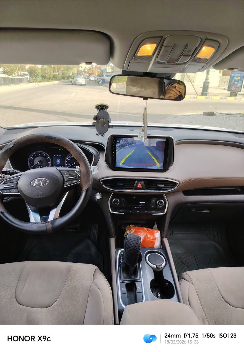 سنتافي موديل 2019 
رقم اربيل مجدد هزة وسنوية وارقام كله كامل تحويل مباشر 
بصمة  
تبريد اتلث قطع
تحكم ستيرن 
شاشة 
كامرة دوارة 
 7 راكب 
مكينة 4 سلندر 2400  
  ماشيه 75
العنوان صلاح الدين تكريت 
للاستفسار 
***********
