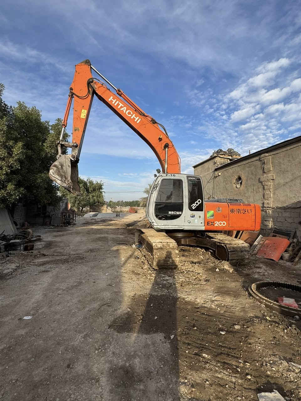 السلام عليكم فايف مديل 99 جاهزه خير من الله كبل للعمل والسعر مناسب ***********
