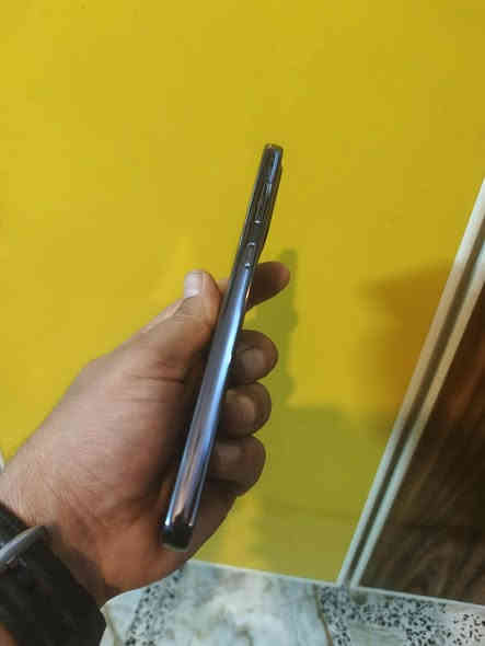 جهاز سامونك A73 ذاكره ٢٥٦ نضافه فول زلغ مابي سعر ٢٠٠ وبي مجال بصيط شراي يدخل خاص ويدلل مكاني حسينيه الراشديه رقم ***********
