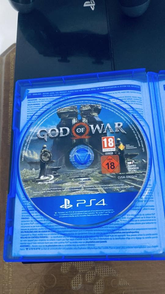 بلايستيشن 4 للبيع

* سعة 500GB
* وياه يدين
* لعبة God of War أصلية
* كيبل HDMI + كيبل طاقة
* الجهاز شغال 100% وجاهز للتجربة
* جميع المنافذ تعمل بشكل ممتاز

السعر: 230 ألف دينار
📍السعر قابل للتفاوض البسيط
📩 للتواصل ***********
