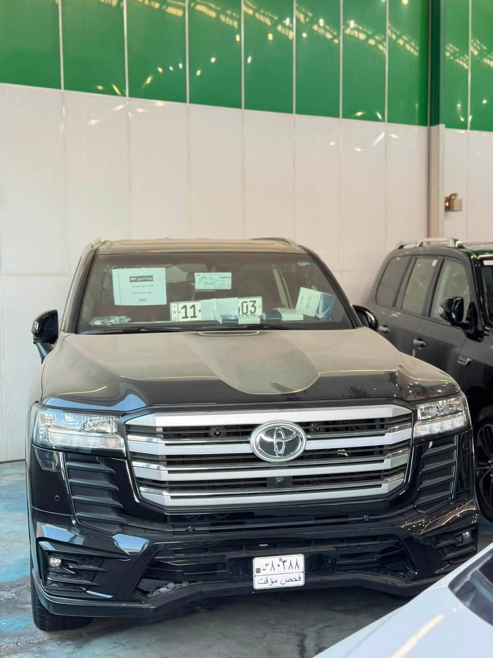 السلام عليكم للبيع لاندكروز 2025 بريم زيروو  فئه. GXR LIMITED.  رقم   بغداد باسمي  للاستفسار اتصل وتدلل ***********  مكاني البياع
