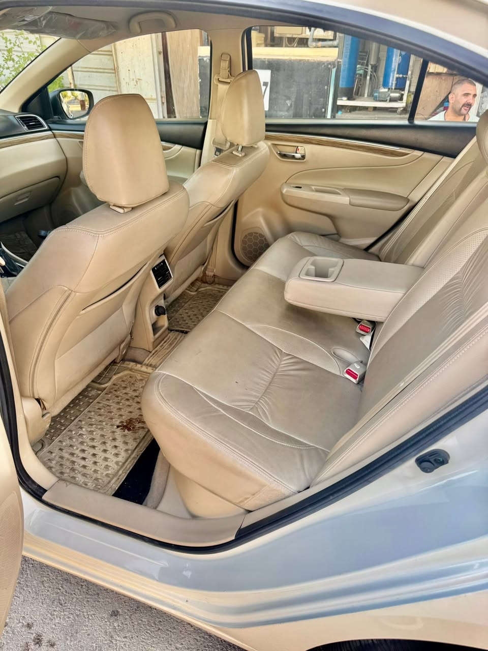 سوزوكي  سياز  السعر 115بيها مجال صالون ابيض موديل 2023 ماشيه52الف ياباني استلام شركة العامه 
وارد خليجي  رقم بغداد حره تحويل ثاني يوم
فول مواصفات ماعده الفتحه والشاشه 
بيبان دخول ذكي
صندوق بصمه 
تشغيل بصمه 
دشبول صاج 
ويل كب كروم بلادي 
كشنات جلد بلاد 
تحكيم ستيرن جهتين 
تحكيم سرعه مع تثبيت سرعه 
مانع انزلاغ 
كامره خلفيه دواره بلامرايه بلاد 
حساس خلفي 
لايت زنون بلاد ياباني مع حاجب زنون 
بوجكتر زنون بلاد 
لد امامي لد خلفي 
تبريد خلفي 
لد خلفي ضباب 
بلوتوث  
يدات نيكل 
اشاير بلمري 
مري كهرباء 
تبريد قطعتين 
تبريد
دبل ايرباك 
حجم الويل 16 
حجم المحرك 1500 تنفس طبيعي 
حساس بلويلات
شرط السبير  مانازل 
سياره بيه شخوط بسيطه بل دعاميات ورصعه جاملغ خلفي وحده امامي  تجي وتشوف وتدلل سياره نظيفه
مكان سياره بغداد رقم الهاتف***********
