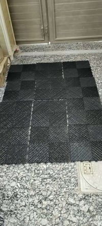 ارضيات • كبار وصغار • توصيل