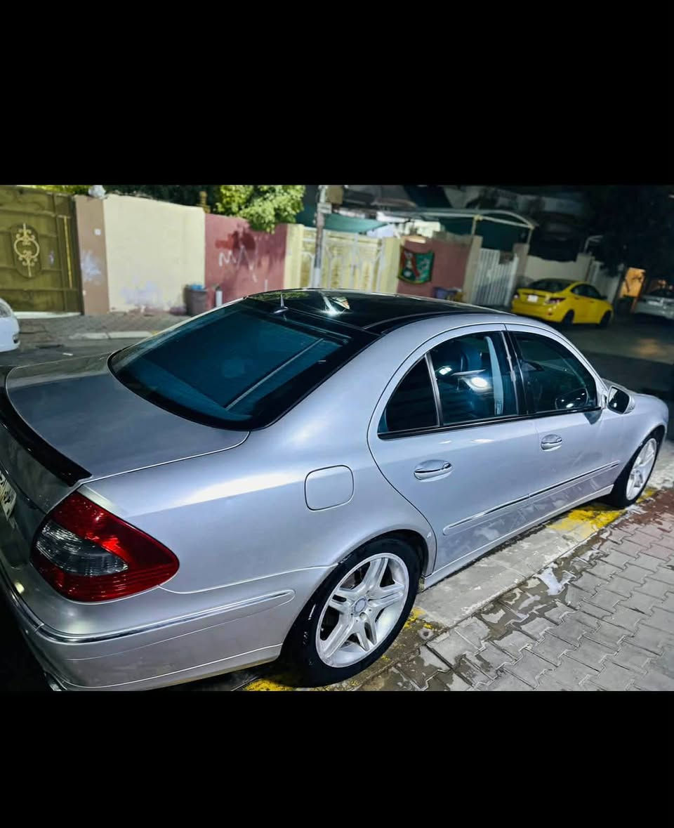 سلام العيلم  مارسيدس اي كلاس موديل ٢٠٠٤ رةنگ سلڤر   مةكينة ٣٢٠  فول مواصفات پانؤراما و بةردةو حساس و شاشة گةورة و كوشن خةزن  سيارةكي زور پاك و جوانة  و بئ كيشةية هةموو شتيكي بةشةرت  يةك چاملغي دوواوةي صبغي  اوروپاية هيجي صبغ و ساردي و گوراوي نية هةمووي لةسةر بلادية بةبي دةستكاري لة اوروپا هةمووي كراوة بة ٢٠٠٩  كيرو مةكينةي بةشةرت رةقةم هةولير سةنةوي و رةقةم و هةزةي تازةية بةناوي خوم  تحويل و وكالة و غرامه بةشةرت بودي AMG سعري ١٣٥ ورقةو مجال  شوين هةولير .*********** أربيل, العراق
