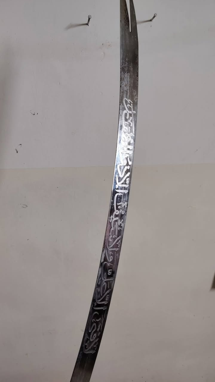 للبيع مستعجل عالبيعه شراي اتصل 
***********
