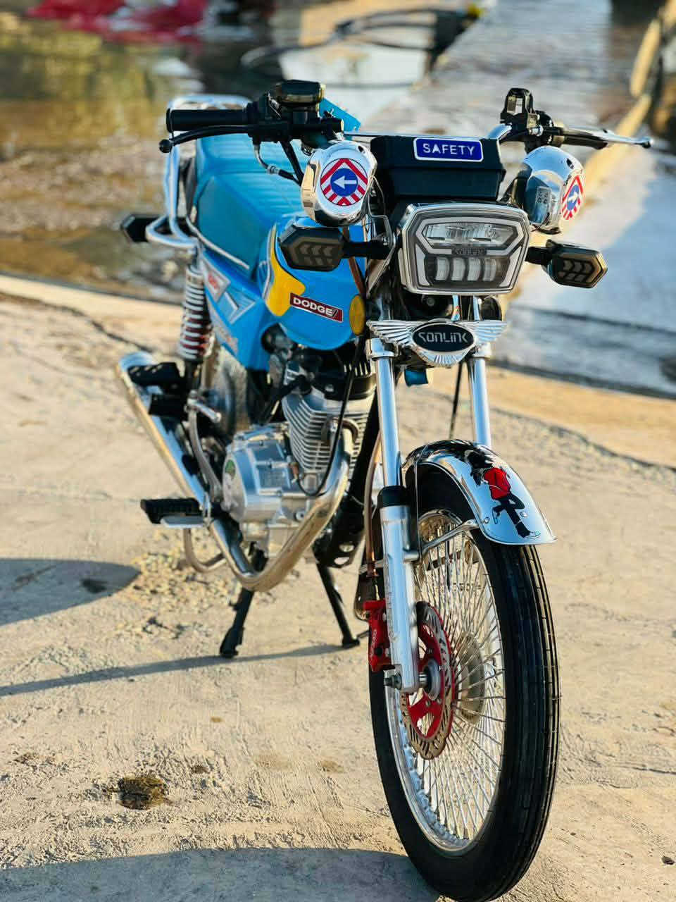 تايكر
5كير
مديل 24 شكل ل 26
دراجه جديده لون مميز 
السعر 725
***********
مكان دراجه سومر
