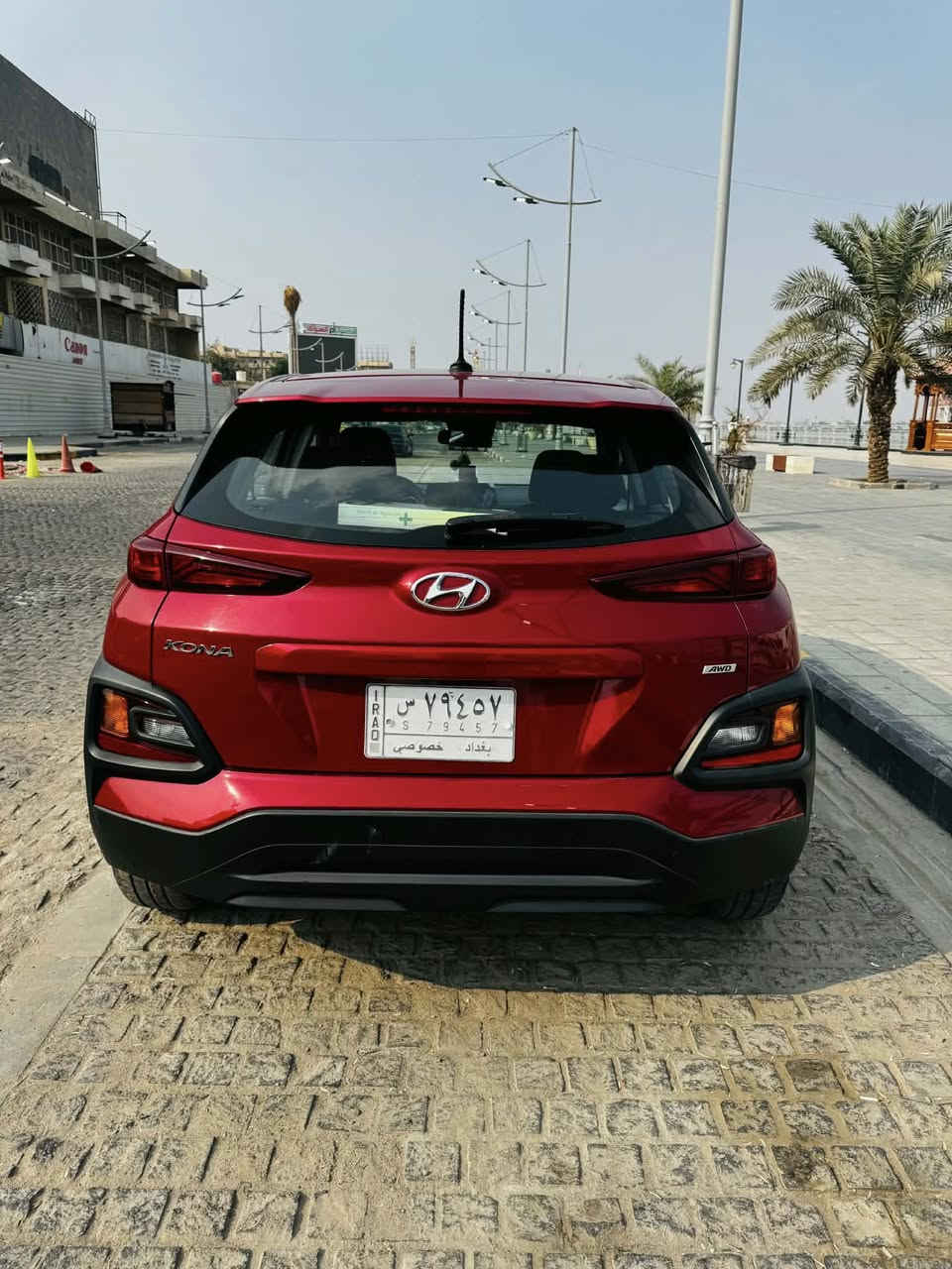 سلام عليكم 
كونا موديل ٢٠٢١ 
حادثها موضح بصور 
ماشيه ٦٠ الف 
مابيها اي نقص جاهزه من كل نواحي 
عنوان بغداد 
*********** 
سعر 135 $ قفل
