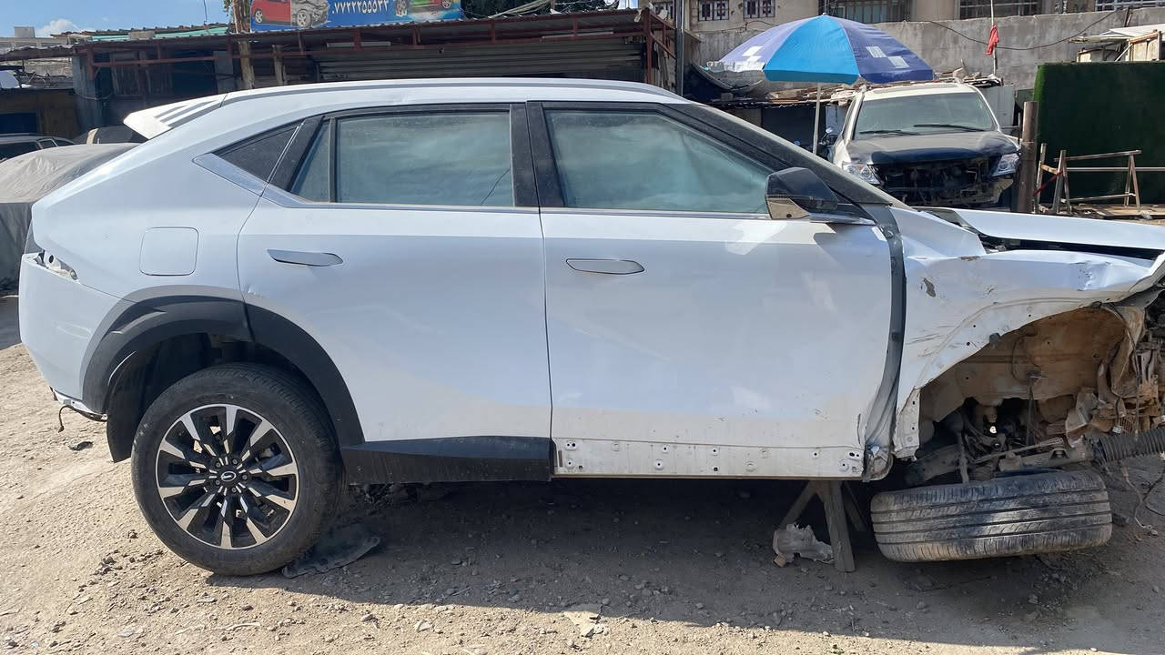 السلام عليكم  
سياره  صيني موديل 2025
ضربتها واضحه بلصور ماشيه شي قليل 
السعر 78 
ابيعها عله ضررها
***********بغداد ساحة عدن
