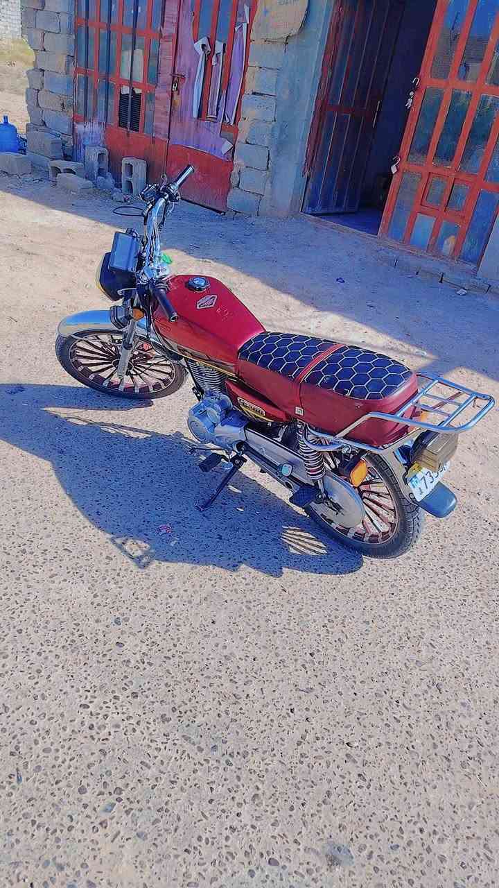 سلام عليكم دراجه سيفان سونك موديل2024محرك 200دراجه كفاله من كلشي  كامله سعر 750.،،   ***********
