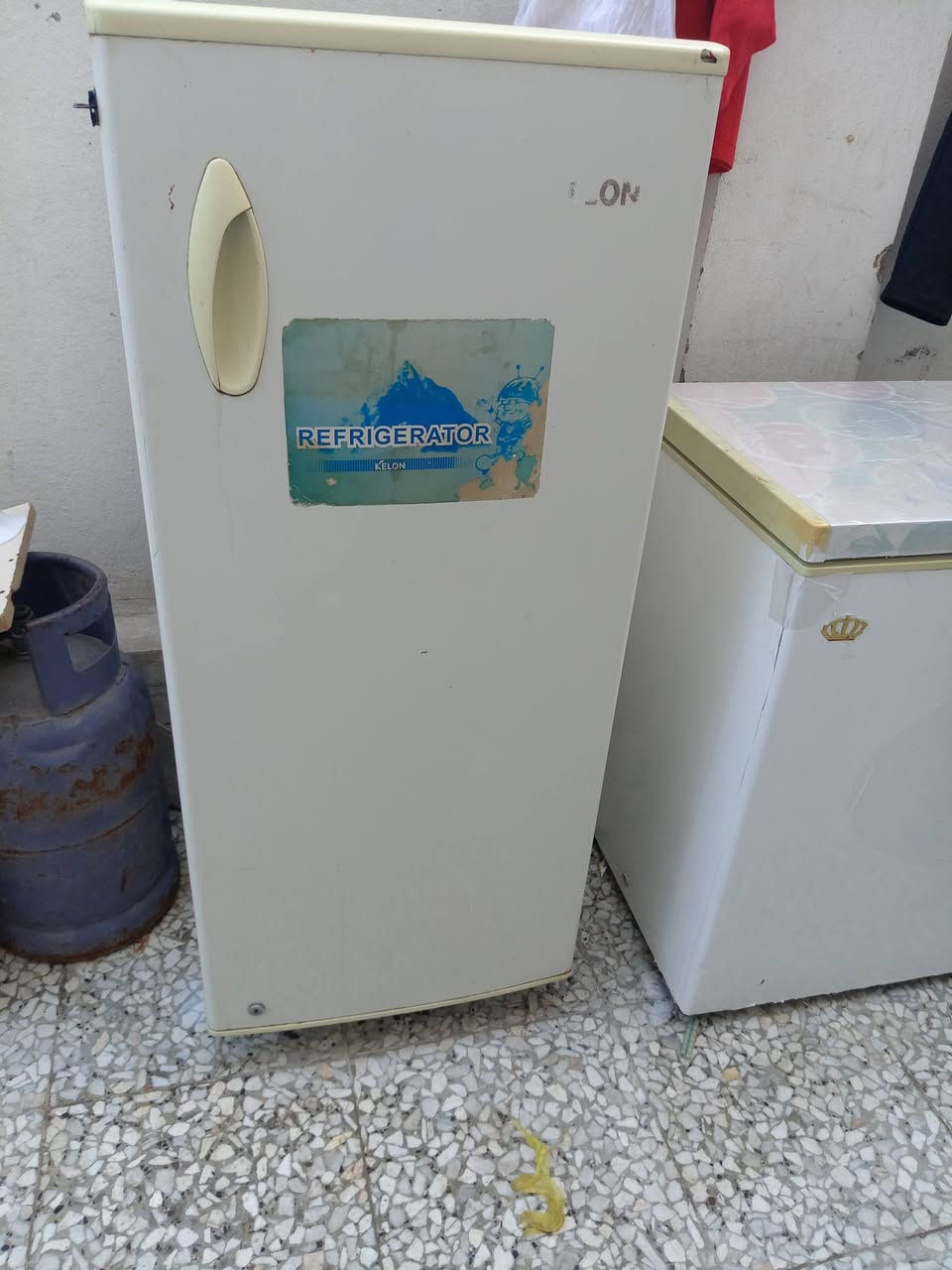 ثلاجه للبيع حجم الوسط نوعيه درجه اولى كريازي شرط التجميد على الفحص ما اعرف حجمها شقدر 100 وبيها مجال بسيط


**إذا كنت صاحب هذا الإعلان وتريد حذفه لأي سبب، رجاءا أرسل رسالة إلى الدعم الفني**