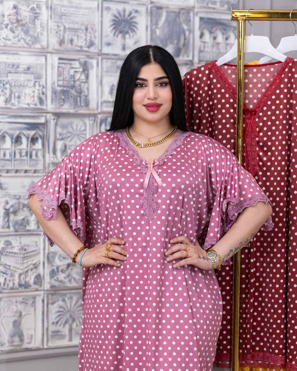 دشداشه قصير خامه زبده حرير
سعر الدرزن 70 الف 
 شغل صدر وردن ام دانتيل قياس فري سايز يلبس وزن 100 كيلو 
الدرزن كارتون وكل قطعه تجي جيس طويل وتعلاكه


**إذا كنت صاحب هذا الإعلان وتريد حذفه لأي سبب، رجاءا أرسل رسالة إلى الدعم الفني**