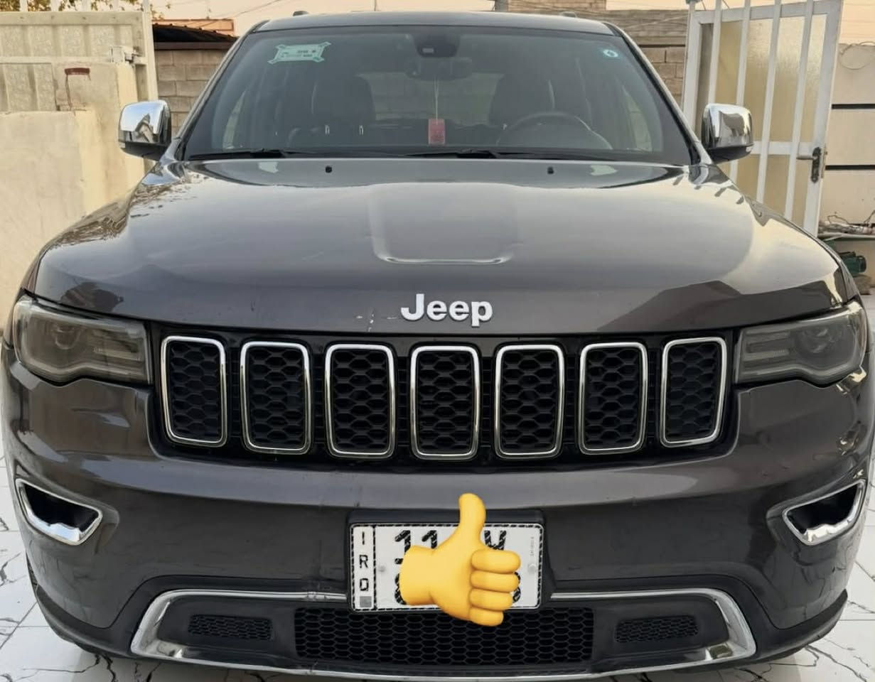 ‏ Jeep Grand cherokee Limited 2017
‏4x4
فول مواصفات كل المواصفات بيها 
بنوراما 
كشن جلد وتدفئه وستيرن تدفئه
كير 8 سرعات 
صندوق كهرباء 
كشن كهرباء
نظام Selec-Terrain (ثلج – رمل – طين – أوتو)
مانع انزلاق 
مساعد نزول المرتفعات
دوزون (تحكم مناخي مزدوج)
مقود جلد مع تحكمات
مرايا كهرباء مع تسخين
تشغيل عن بعد 
كاميرا خلفية
حساسات خلفية وأماميه
كل المواصفات بيها فول 
رقم بغداد الجديد 
ماشيه( 97 ) الف
حادثها بابين (باب الصدر والي وراه) مبدلات بدون صبغ
السعر 200$
اتصال فقط
***********
