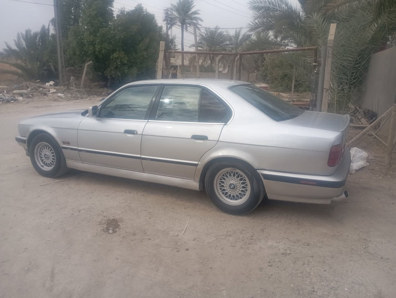 السلام عليكم بي ام للبيع موديل 90 525 مفتوح وهذا رقمي***********
