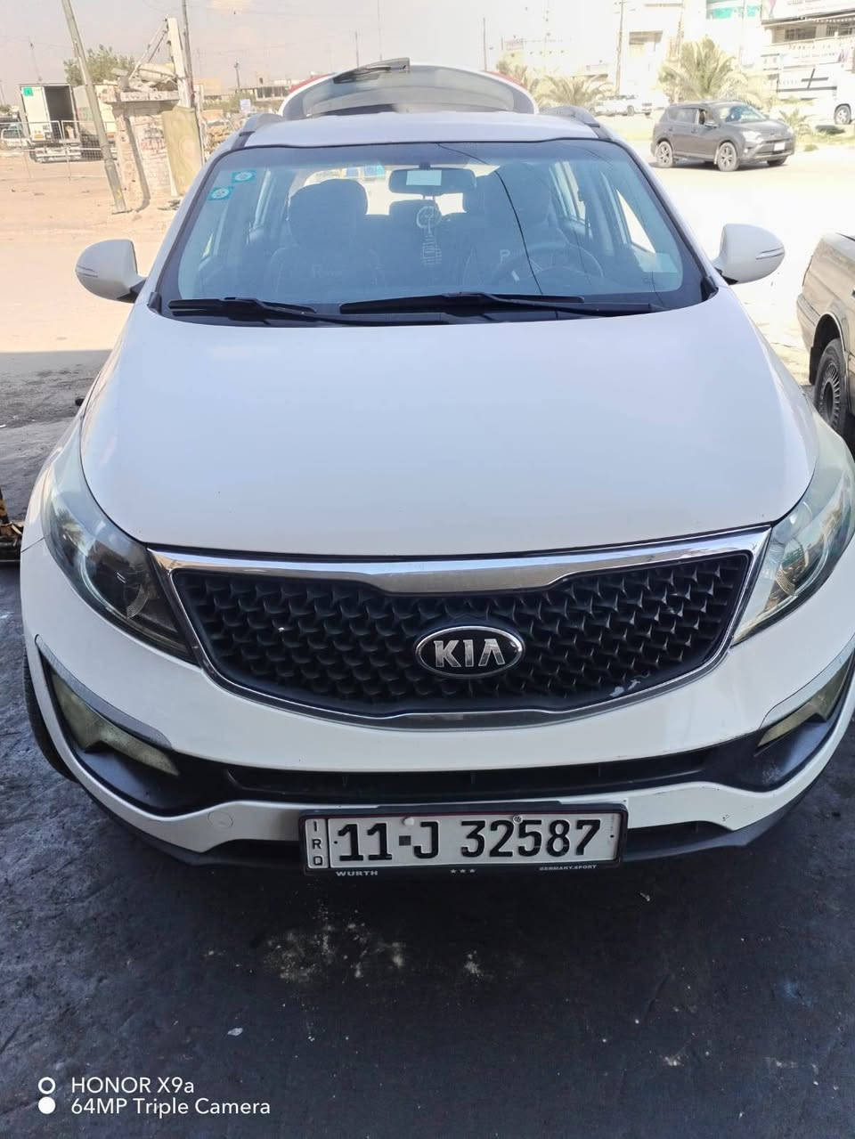 السلام عليكم 
سبورتج موديل 2013 خليجي بدون حادث نص فول بصمه مكينه دوش سياره جاهزه مابيهه نقص البلديات هاتف *********** السعر ١٤٧ وبيهه مجال مرفق سونر
