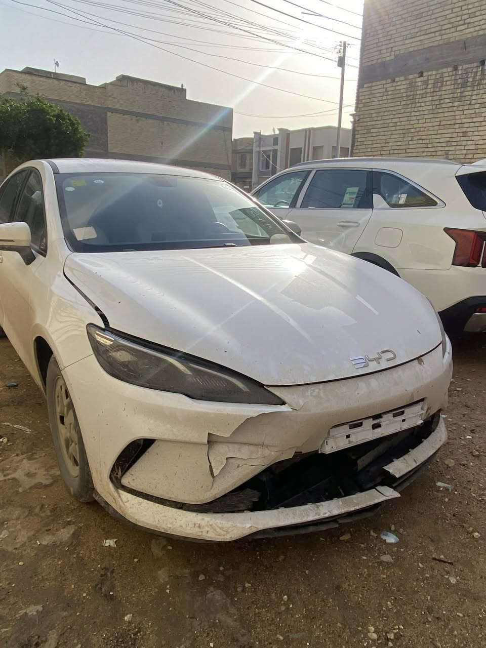 سلام عليكم بي وايدي 2025سيل فايف ماشيه 3تلاف بس سياره كفاله بس صار بيه حادث عندي ضربت حيوان وصار بيه هذه الحادث سياره تمشي مابيه شي شراي يجي خاص مكاني ديوانيه ***********//***********
