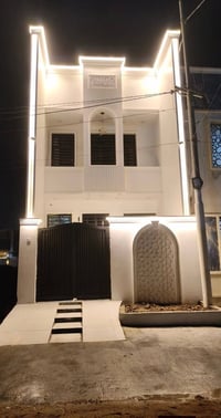 بيت للبيع بناء جديد درجه اولى مساحه 125 5×25 على شارع 20  الزيتون الثا...