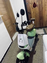 عندي دراجة شحن للبيع السرعه 80 أربع بطاريات  إشارة  لايت هورن  دراجة ج...