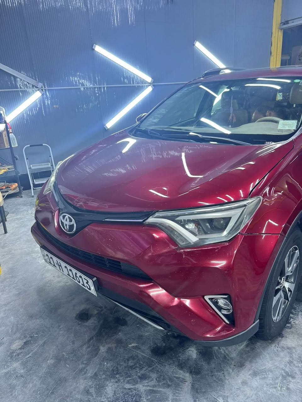 السلام عليكم راف فور 2018 فور ويل وكالة ساز كفاله عامه من الصبغ والتبديل والبارد بيها ملاحظات بسيطه رصعات   فول مواصفات فتحه كشنات جلد وكهرباء كشن  صدر كير مكينه تبريد نضيف سياره نضيفه ماشيه 200 الف كيلو رقم بغداد مكاني بغداد السعر 205 وبيها مجال وكلشي اكو بالسوك والله يسهل على الجميع 
***********
