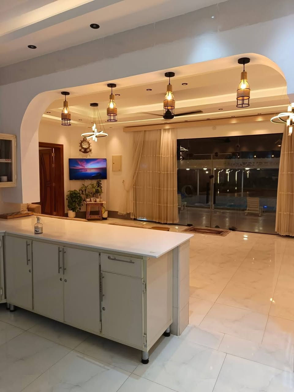مزرعة vip في  بلد علمآ المزرعة موثوقه مع تطبيق اجرلي
و تعلن🌳🏝مزرعتنا🏝  عن فتح الحجوزات 
للإيجار اليومي او الشفتات #مبيت‎

*********** 

*🏕تفاصيل
■غرفتين نوم وصاله 
■مطبخ داخلي وخارجي
■ مجمع صحيات🚿 داخلي 2 وخارجي 1
■نت 4g
■ تحتوى على 5 حدائق 
■العاب بليارد و فيشه ومنضده والعاب اطفال‎ 
■باربكيو كامل  مجهز للشوي
◾كهرباء على مدار 24 ساعة
____________________________
[ الاوقات ]
(١)-اليوم الكامل من ال١٠ صباحا لل٨ صباحا ثاني يوم
(٢)الشفت الصباحي من ال١٠ صباحا لل٦ مسائا
(٣)الشفت المسائي من ال٨ مسائا لل٨ صباحا ثاني يوم
 🔴للحجز والاستفسار يرجى الاتصال او واتس اب
على الرقم التالي ***********
