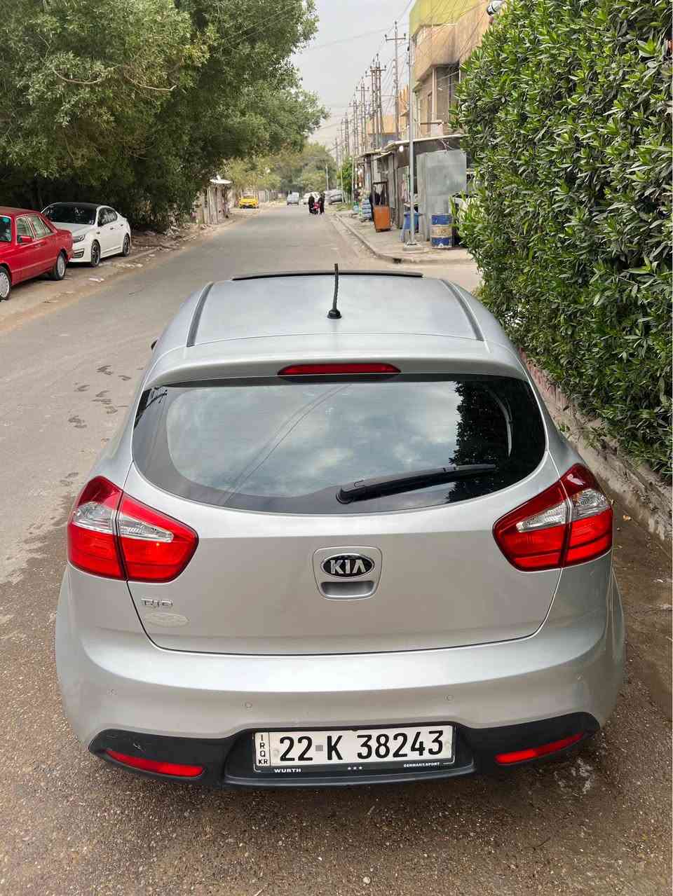 ريو 2014 فول خليجيه مكفوله بدون ضربه بدون صبغ مواصفاته فتحه مري كهرباء وشفط اشاير بالمري فول تحكمات حساس خلفي شادله شاشه تاب اصليه وكامرا خلفيه اربعه دسك مكينه كير مكفولات وجدد صدر امامي خلفي بالكارتون تخم تاير مكينه 1600 دبل قطره بانزين عادي محسن تسحك بدون قطرت دوانز بشرط تبريد ثلج ماشيه 111 الف كيلو استخدام بنيه اربيل سنويه جديده وارقام جدد وهزه جديده (شرط التحويل) سياره جاهزه من كلشي عارضه 95 وبيه مجال بسيط للطيبين *********** مكاني بغداد حي الجهاد بيع فقط بغداد, العراق
