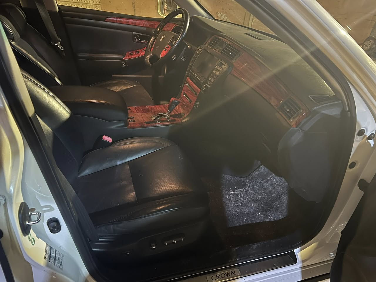 سلام عليكم 
شاهينه دخول جديد رقم بصره نكليزي مزاد دواله اليوم دكية لوحات شاصي 84فتحة سقف داخل جلد اسود ملكي مطعم احمر 3دكم 
مكينه 3،500كير لوك م
مديل 7بصمه رصاصي حساس كأمره تدفه بلكشنات 
سعر 175وبيه مجال واني برسم الخدمه مو شراي لاتتصل ***********بصره
