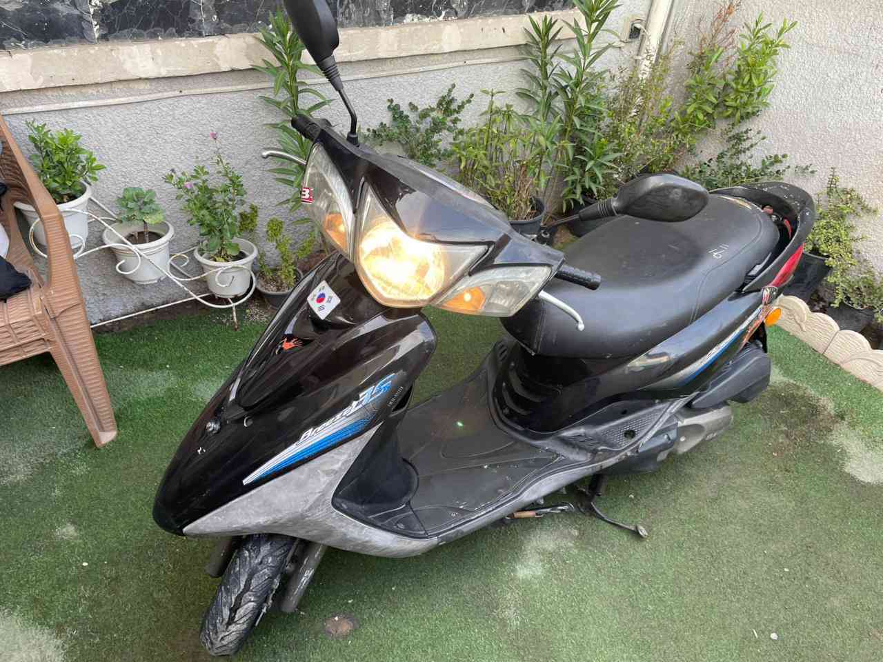 ببغاء بلادية كفر ومكينة مامفتوحة ضمان انطيك .. ربع نكرة ومكينة صافية ساعة.. كلشي شغال كهربائيات عدادات اشاير كلشي بلاد.. دبلات تخبل شلعة قوية معدل.. زوج تايرات جدد..
اوراق كاملة وصل معرض بيهة..
ب950 ومجال بسيط وبيتي بغداد المنصور
***********
