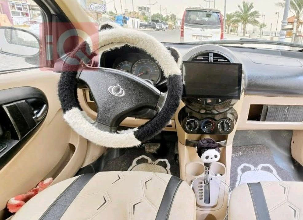 السلام عليكم
جيلي باندا 2012 مكينة وكير بلاديه تبريد شغال سنوية لل٢٧ رقم بصرة مكانها البصرة المعقل الفنجانية 
السعر 48 وبيها مجال 
متوفر واتساب ***********
