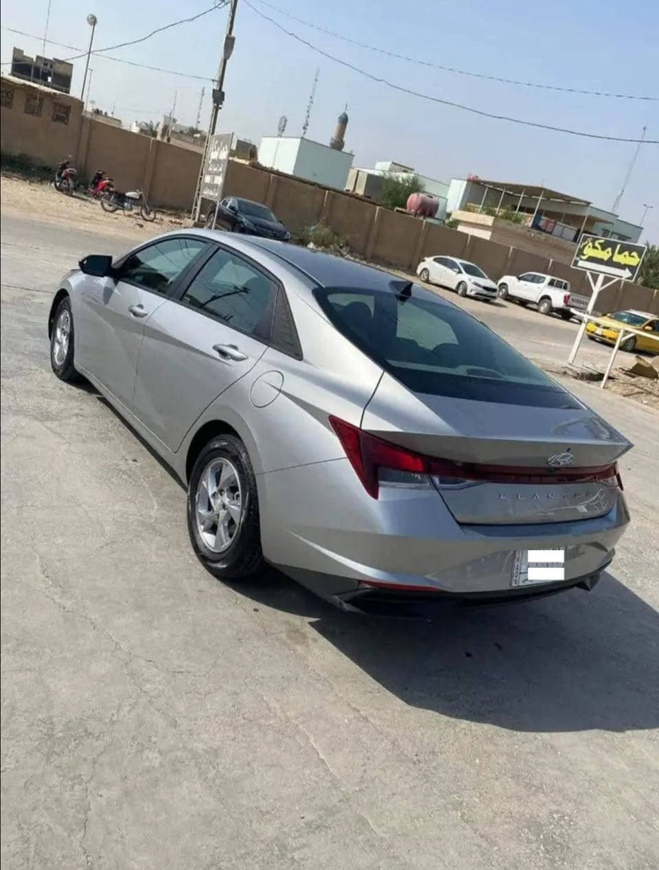 سلام عليكم النترا للبيع 
—————————
النوع :- النترا 
الموديل :- 2021
الون:- رصاصي 
الوارد :- أمريكي 
الحادث:- جاملغ و بنيد  
سعه المحرك :- 2000 دوش 
الرقم :- قادسيه - معوقين - تصير حره ب ال 2027
———————————————
       الـمـواصـفـات 
- ⁠كامره خلفيه 
- ⁠تبريد + تدفئه  
- ⁠قياده ذاتيه 
- ⁠انضمه قياده 3 
- سبورت - نورمال - سمارت  
- تحكمات أستيرن جهتين 
- شاشت أعطال
- شاشه كبيره 
- رادارات خلفيه 
- رادار امامي
- توقف ذاتي

               باقي المواصفات معروفه
——————————————————
مكان السياره :- بابل / حله 
السعر :-140  وبيها مجال 
للاستفسار او اتصال 
***********
