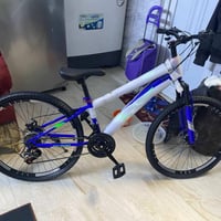 دراجة هوائية للبيع جديدةللبيع الاتصال على الرقم ٠٧٧٣٦٣٠٧٩٤٦