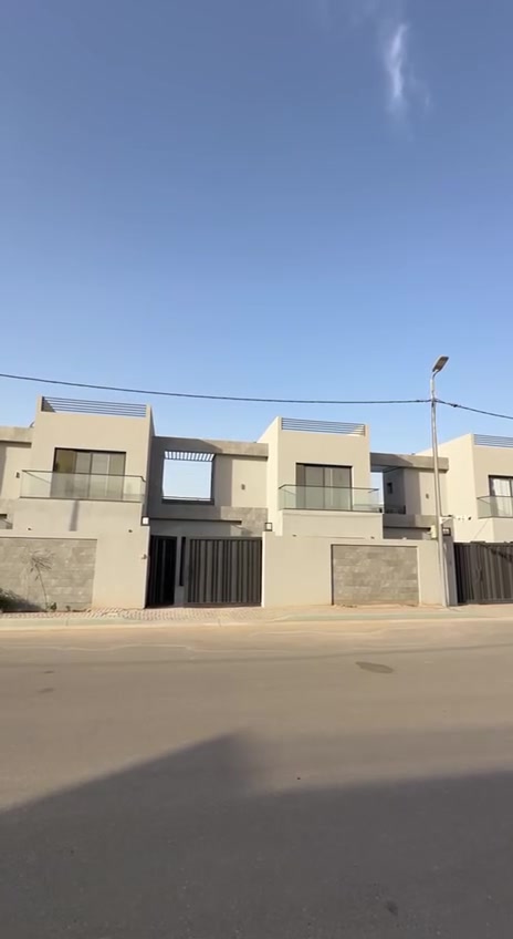 متوفر دار داخل مجمع لؤلؤة السكني
مرحله 1 جاهز لسكن استلام فوري ✅
مساحه 200 عدد غرف النوم 3
استلام مباشر وبيت فارغ ما مسكون
طابو صرف ✅
السعر 182 مليون كاش فقط. البيت حر ما مطلوب

***********
مجموعه واتساب تنزل عليها كل العروض

https://chat.whatsapp.com/G7WXpQVeLGm7NSKO91xcts?mode=gi_t

