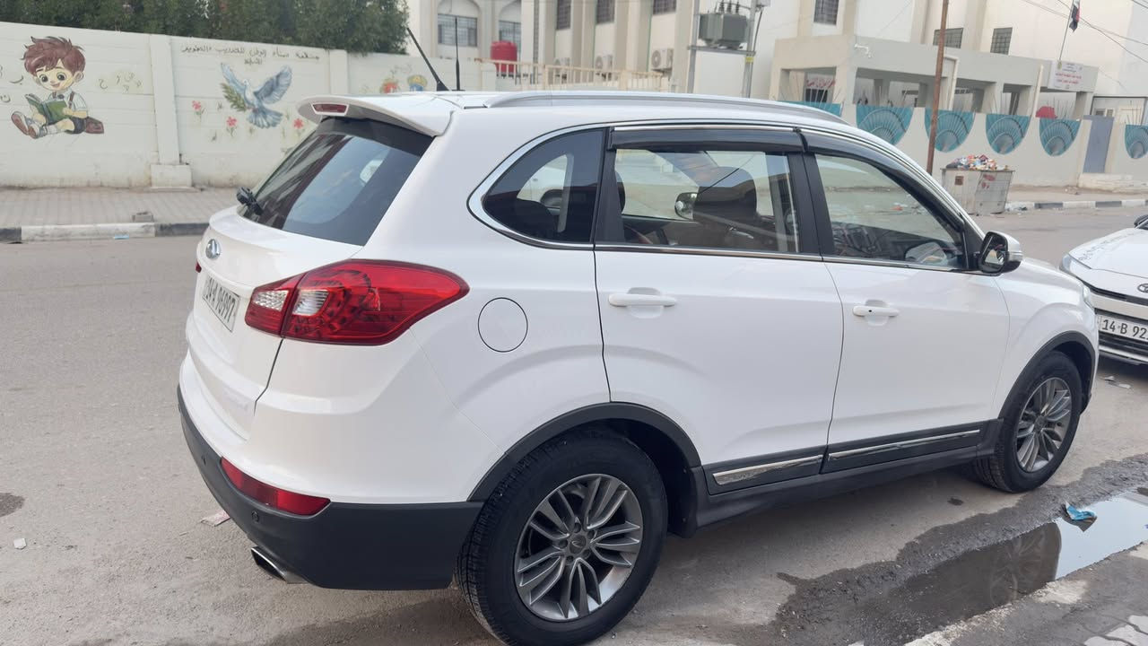 سياره شيري تيكو 5
موديل 2018 
ماشيه 67الف كيلو متر حقيقي 
شاشه كبيره
رقم إنكليزي بصرة سنويه تنتهي سنه 2029
سياره حره بأسمي
كفاله كير ومحرك 
اناره ناصي عالي زينون ثلجي والكشافات همين زينون ثلجي 
بصمتين بيه سياره 
سبير والعده بلاد كامله 
البدي نضافة 90‎%‎ دواخل 100‎%‎
وكل اموره تشتغل 
السعر 90$ورقه وبيه مجال 
الرقم ***********
