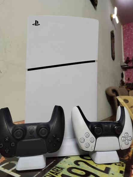 بلي فايف سلم للبيع ستغدام شهر نضافه 100٪ مع كرتونه السعر قيمه بل يرضه الله  استفسار واتساب
***********
