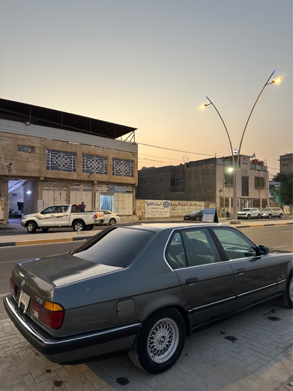 
BMW 1991 السيارة جديدة مكينة كير حدادة مصبوغة جمالية السيارة برغي ما بيعة نقص تخم تاير جديد حدادة جديدة صبغة جديدة دواخل جديد جاهزة وارد يابان الرقم التواصل ***********