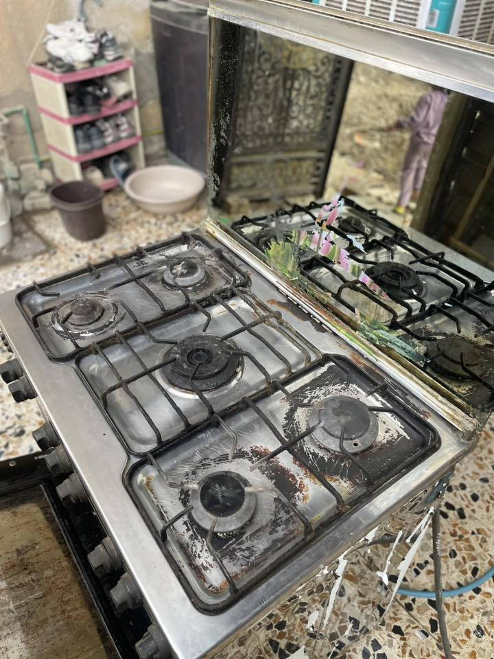 (طباخ عشتار درجة أولى)
 5 عيون فرن شغال تجيب ابو طباخات يفحصه 
السعر/ 175 وبي مجال قليل 
الرقم/***********
