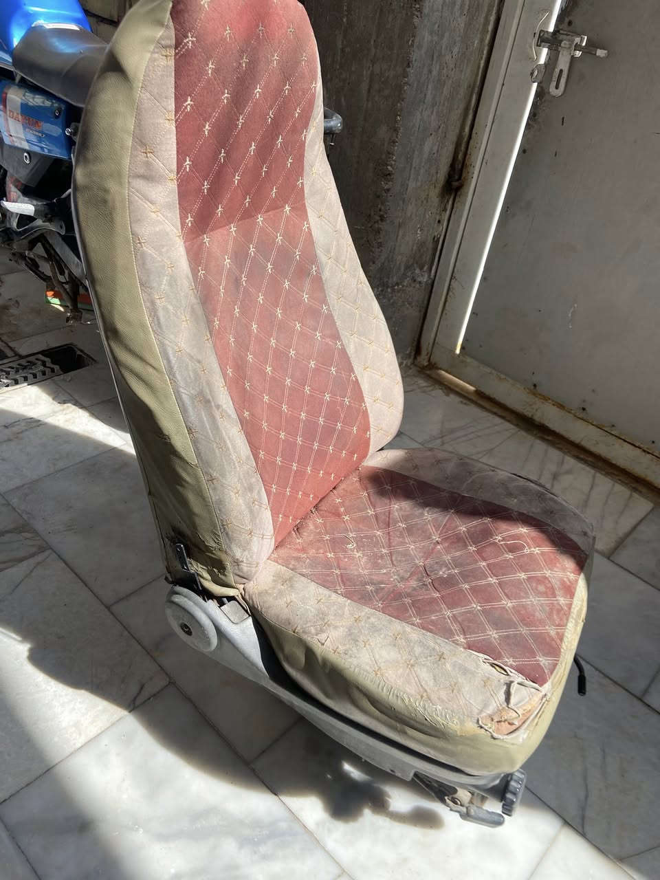 كشن هينو جهت سايق عوزه فقط دوشمة سعر 75


**إذا كنت صاحب هذا الإعلان وتريد حذفه لأي سبب، رجاءا أرسل رسالة إلى الدعم الفني**