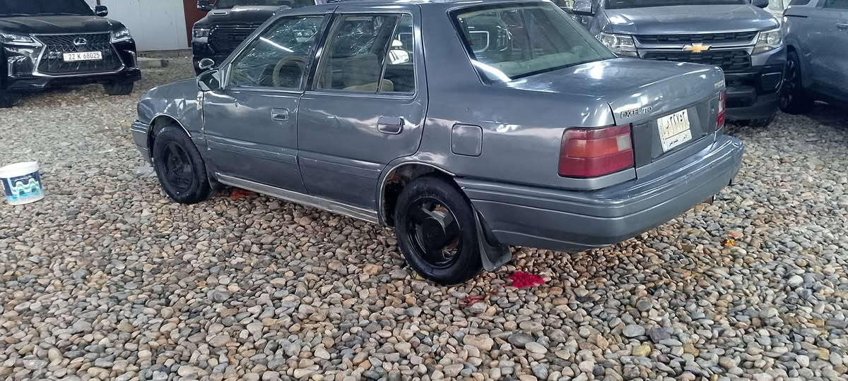 سلام عليكم لانتره موديل 93سياره كامله معوزه شي ترايك وين ميعجبك سعره 20ورقه وترهم  مروس بسيفه مكاني بابل شوملي ستفسار تصال ***********سياره نافضه نفض منضومه بانزين جديد داخل حلو ونضيف معوزه شي كبل لشارع متصرف عليه ربع
