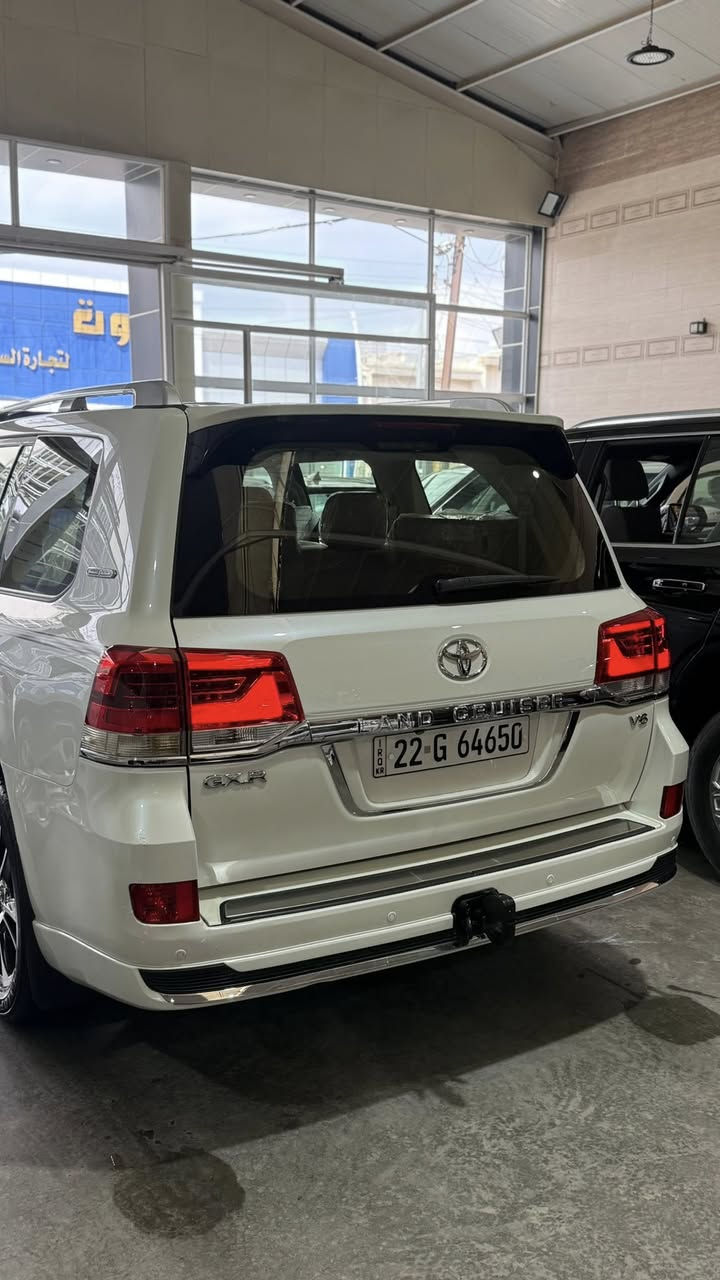 لاندكروز 2021
السلام عليكم 
لاندكروز 2021 شركات مكملة مواصفات الساز الاصلية 
ماشية 66 الف 
صندوك كهرباء 
كراسي كهرباء 
4 كامرات 
فتحة سقف 
شاشة جبيرة 
لايت اسود 
حساس امامي خلفي 
ويل جبير تاير دونلوب 
شاشات خلفية 
3 قطع تبريد 
تحكات ستيرن 
مري شفط 
 ستوب لايت 
لحية خلفية 

السيارة جديدة كلش سونارها داخل لمنشور 

السعر 51،200 

***********
