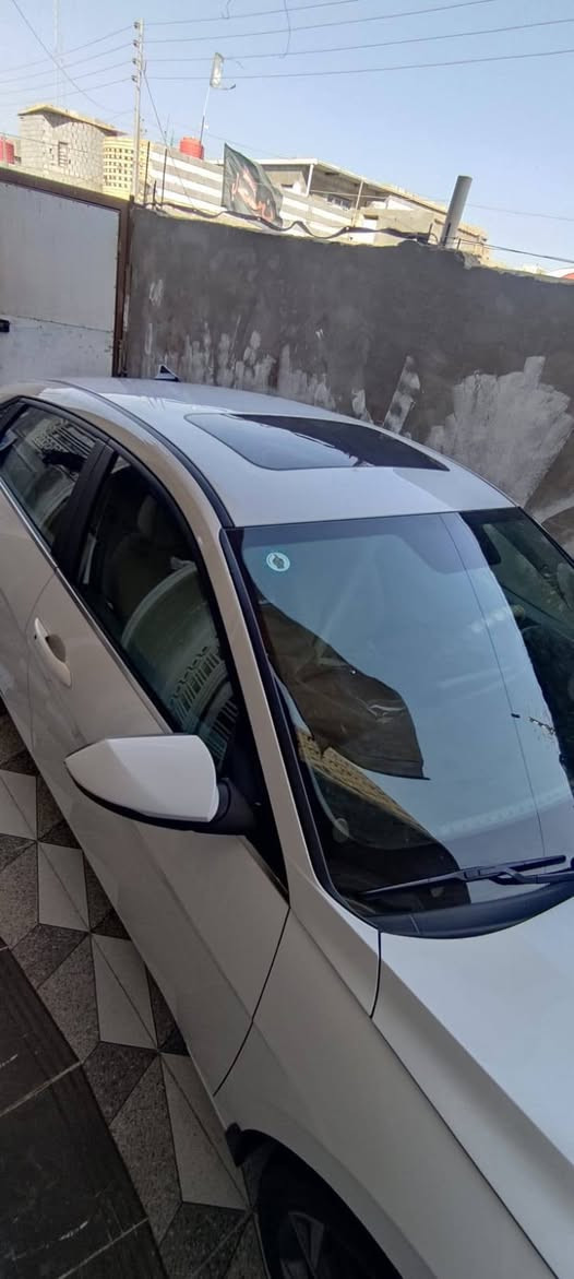 النترا  2024 خليجي (كوري الاصلي)
سيارة جديدة جدا
فول فول مواصفات سلايد فتحة سقف 
رقم صاحب سيارة
***********

🟩 السعر  _ 175
محرك 2000 دوش المرغوب 
كير بوكس اوتوماتيك 
تشغيل ذكي ( بصمة ) + تشغيل عن بعد 
شاشة
كامرة خلفية دوارة 
تبريد قطعتين 
تحكم ستيرين 
 دشبول ايباد 
حساس امامي و خلفي 
نظام تشغيل واطفاء الحساسات
فتحة سقف (سلايد)
نظام تشغيل الكامرا الخلفية 
اوتو هولد 
 4 وضعيات قيادة 
شاشه سرعه ديجتال 
مانع انزلاق 
انه مكلف بل نشر

