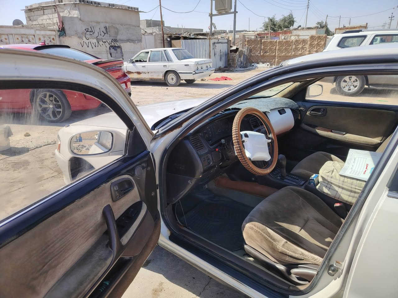 السلام عليكم سياره كريستا موديل 93 السنويه لغايه 29 مشروع وطني   عنوان السياره البصره  الهاتف***********
