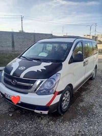 ستاركس للبيع نضيفه سياره بسمي محرك معمر جديد جاهزه السعر 155 وبيها مجا...