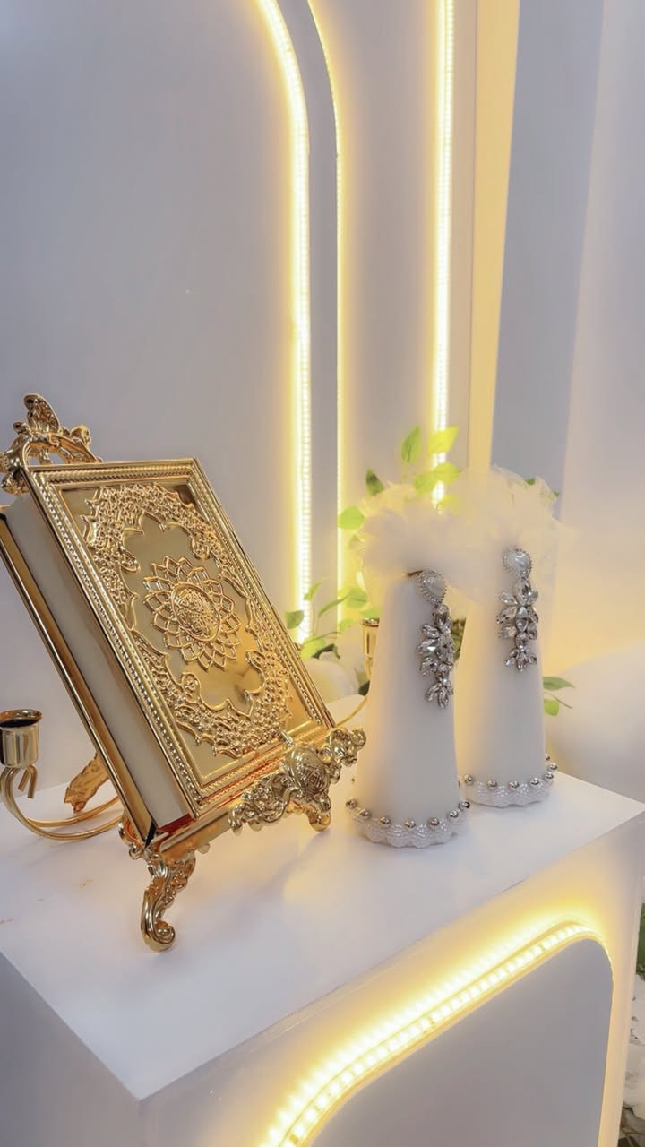 بمناسبة قرب حلول عيد الفطر المبارك 
اعاده الله علينا وعليكم باليمن والبركة 
يسعدنا ان نعلن لكم عن توفر كوشات فخمة وبتصاميم عصرية 
اسعار تنافسية و هدايا متنوعة مع كل كوشة .
سنتر لمسات للكوشات والهدايا 
العزيزية/قرب فلكة انس/ مجاور مصور يحيى
***********
***********
