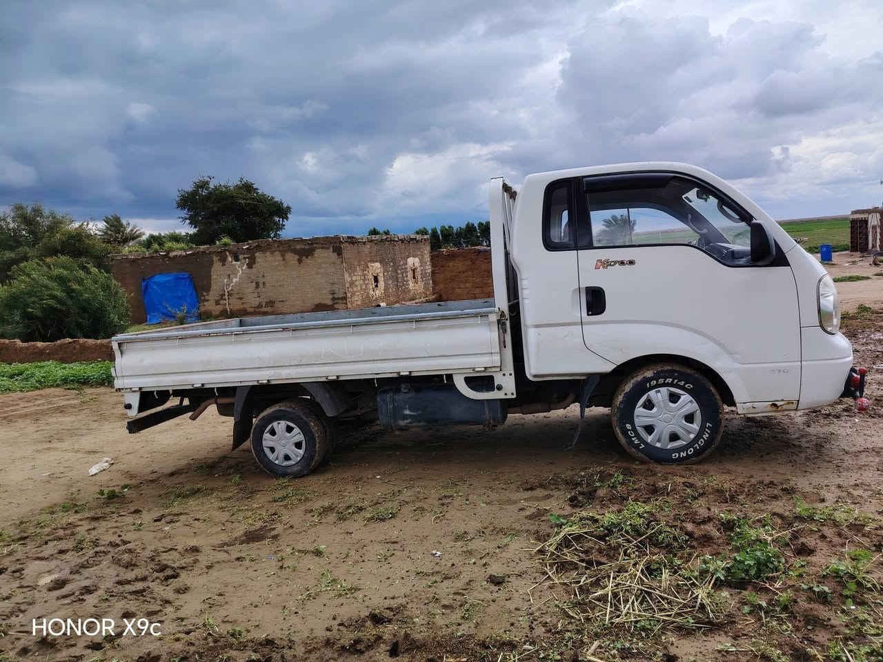 كيا 2011 مقفوله من كل عيب السعر والاستفسار على هذا الرقم ***********
