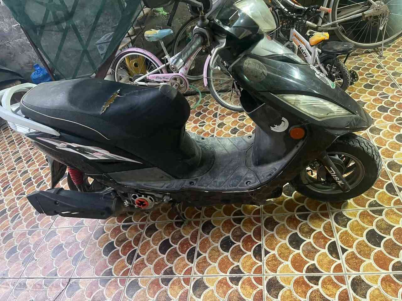 دراجه كامكو ياباني نوزل جديد ختم واحد شلعة معدل تخبل بيع أو مراوس يرهم بعقوبة فلكه  السعر 700تفاصيل***********
