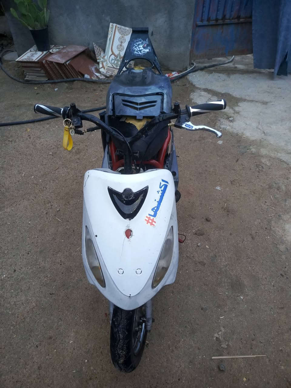 السلام عليكم ماكس منغولي 55 لالبيع نضافه كدامك هندر واحد بعده عله سحك ***********سوك الشيوخ كرمت ابن سعيد 450وبيه مجال دراجه نضيفه خوان
