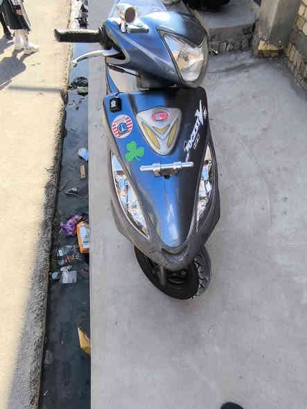 سلام عليكم دراجه كامكو في تو محرك 125 موديل 13 دراجه نضيفه مكينته ناعمه دراجه تخبل كفاله عامه من كلشي مكينه كفر كلجات كلشي مكاني رفاعي سعره خاص او عله رقم ***********
